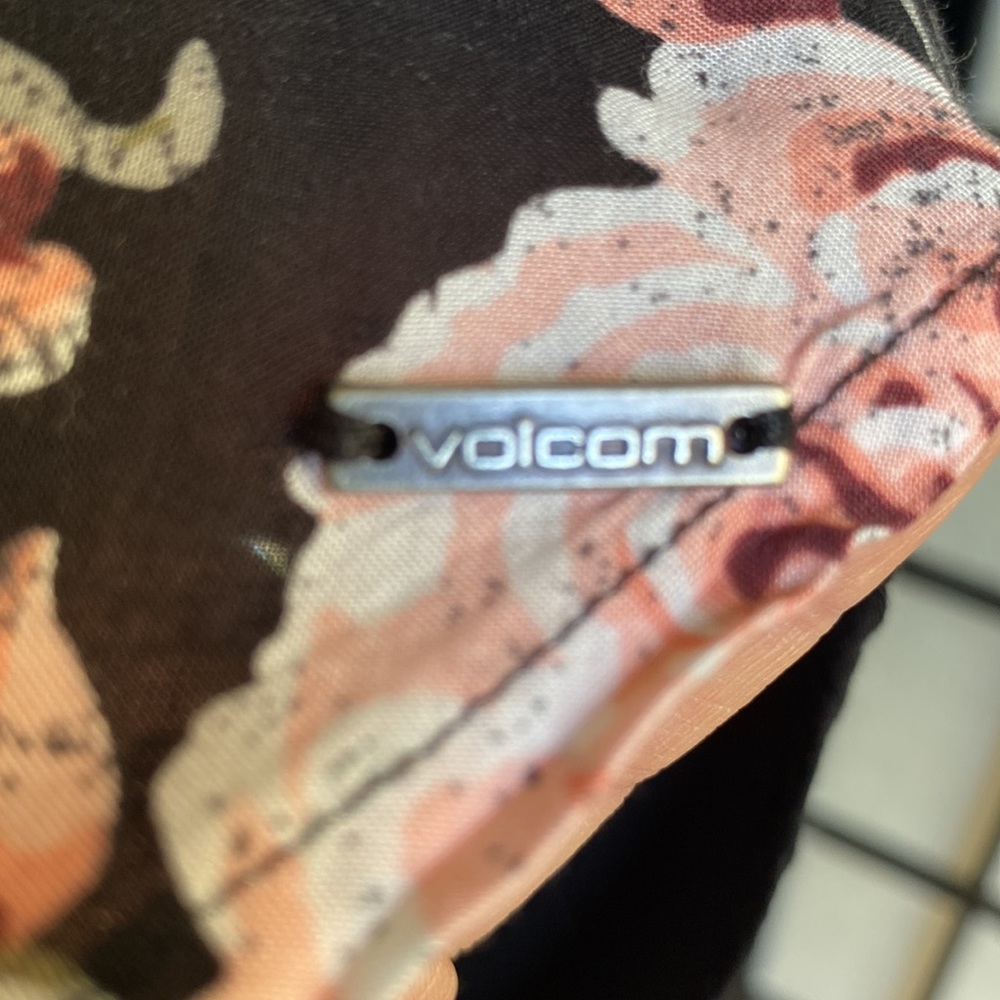 Volcom Racerback Tank | Rose Pattern Sz M/12 - Picture 4 of 7